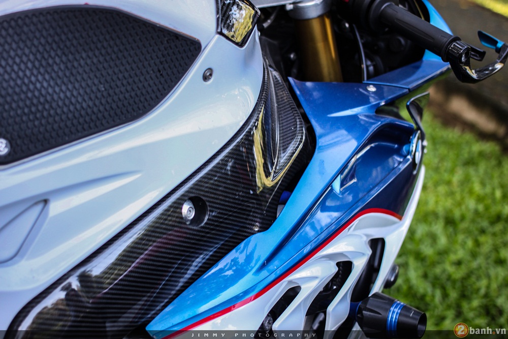 BMW S1000RR độ ấn tượng với các phụ kiện giản đơn - ảnh 12