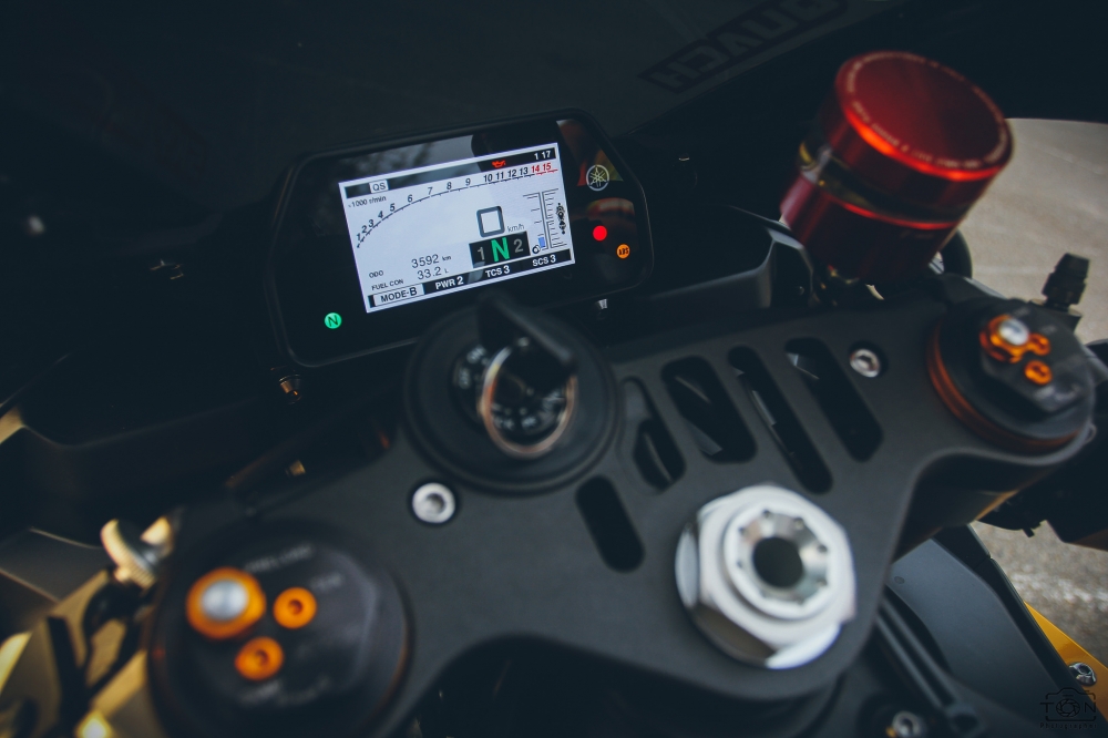 Yamaha R1 bản kỷ niệm 60 năm gây ấn tượng với dàn áo mới - ảnh 4