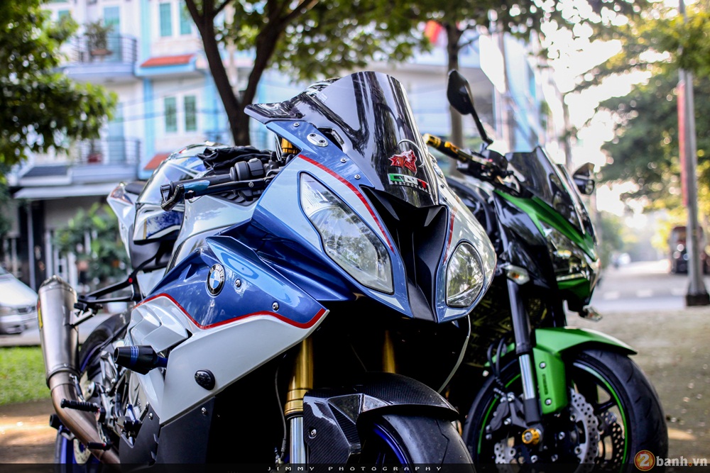 BMW S1000RR độ ấn tượng với các phụ kiện giản đơn - ảnh 3
