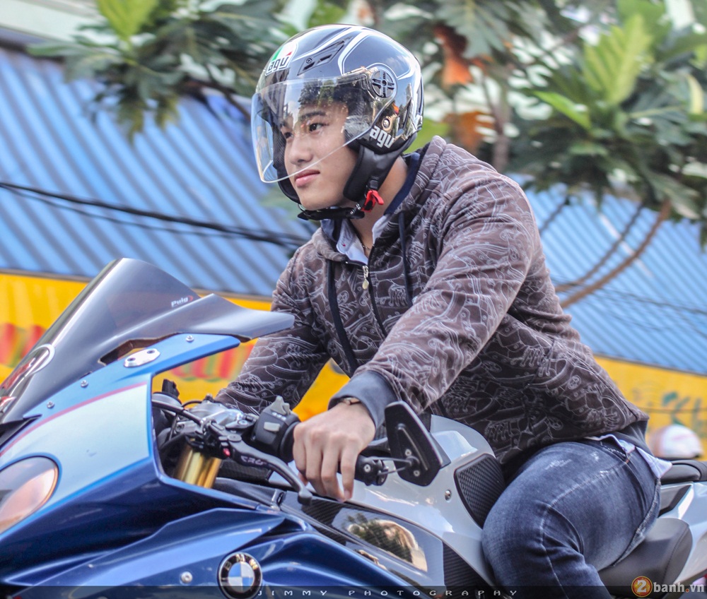 BMW S1000RR độ ấn tượng với các phụ kiện giản đơn - ảnh 15