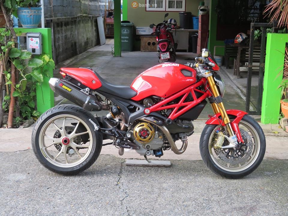 Quỷ dữ Monster 1100S mang trên mình nhiều