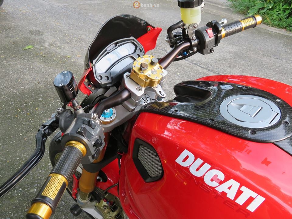 Quỷ dữ Monster 1100S mang trên mình nhiều