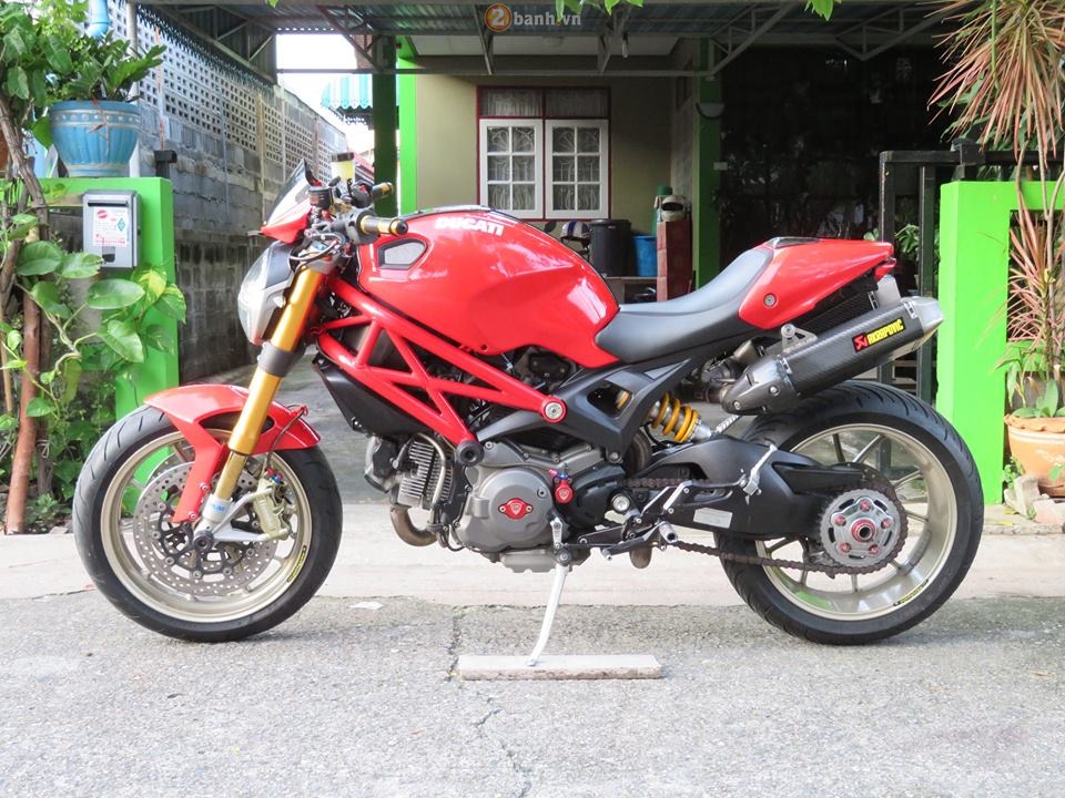 Quỷ dữ Monster 1100S mang trên mình nhiều