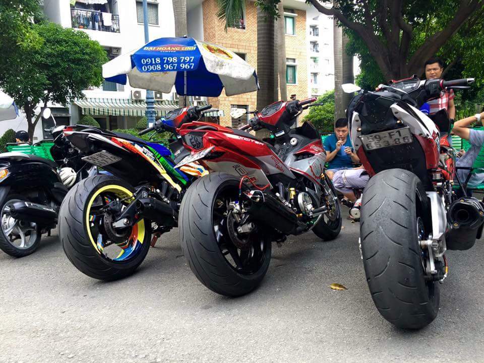 Tam ca Exciter 150 khoe