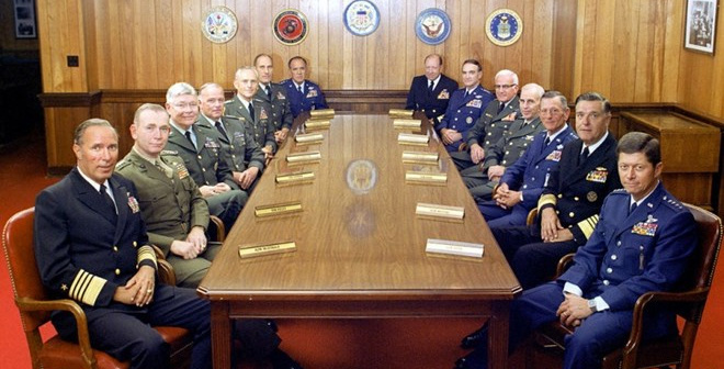 Shop TIN 10/7: ĐUỔI VIỆC 3 BẢO VỆ TRONG CLIP CHẶN XE CỨU THƯƠNG - ảnh 14