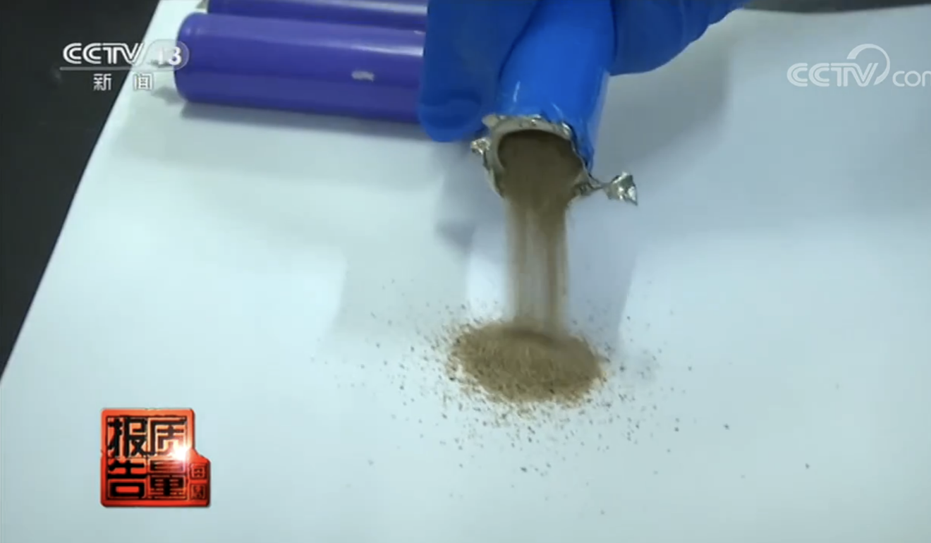 Nguyên nhân pin dự phòng Trung Quốc hay cháy nổ: đến 40% không đạt chuẩn, có loại còn đổ cát vào bên trong - Ảnh 2.