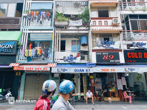 Chuyện khó tin ở Sài Gòn: Tụ điểm bar pub hot nhất nay đã trở thành chỗ bán rau? - Ảnh 3.