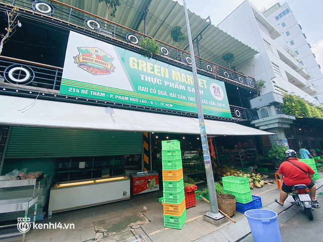 Chuyện khó tin ở Sài Gòn: Tụ điểm bar pub hot nhất nay đã trở thành chỗ bán rau? - Ảnh 8.