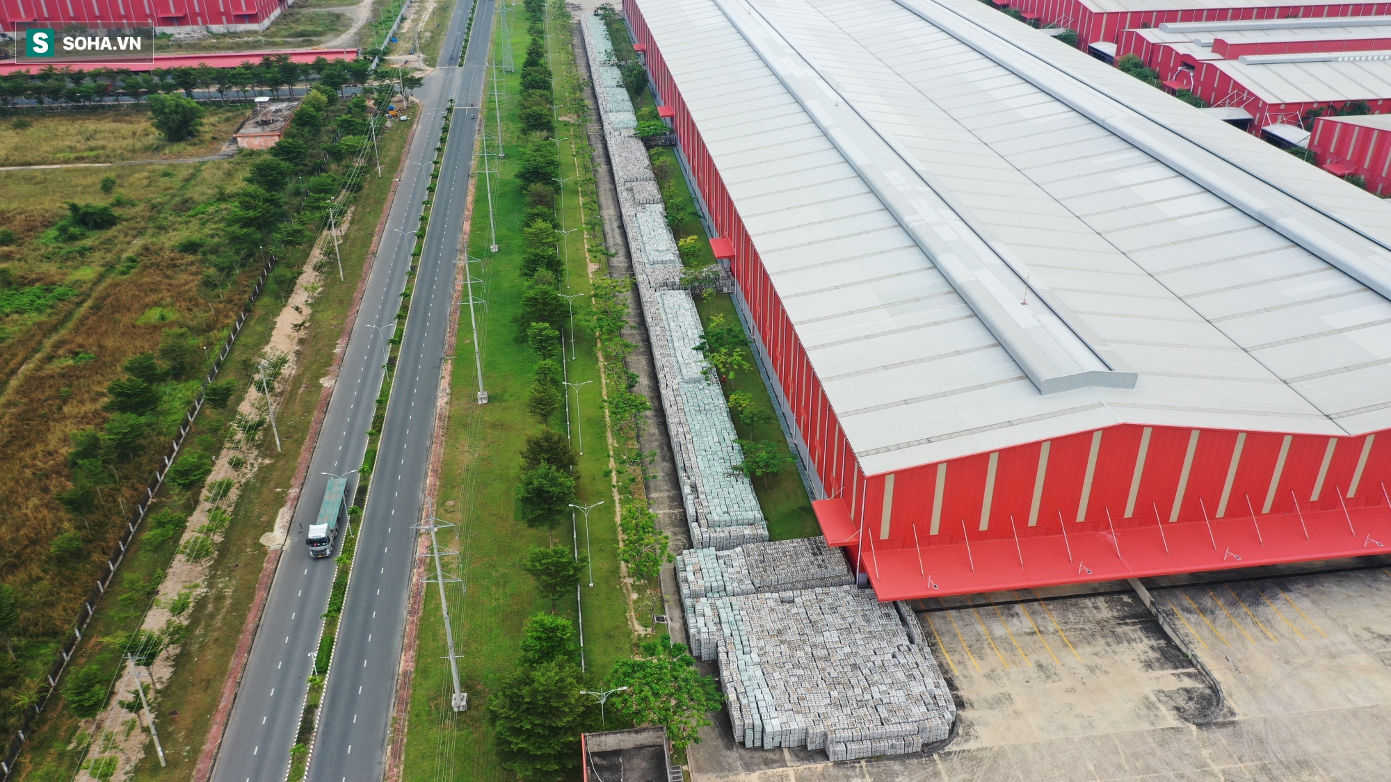 [FLYCAM] Bên trong kho báu 5 tỷ USD chất thành núi ở VN mà Trung Quốc đang thèm muốn - Ảnh 4.