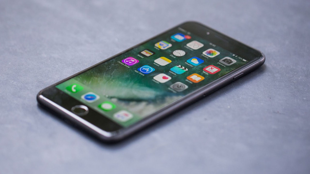 iPhone quốc dân một thời tại Việt Nam rớt giá còn khoảng 3 triệu đồng, có đáng mua? - Ảnh 2. iPhone quốc dân một thời tại Việt Nam rớt giá còn khoảng 3 triệu đồng, có đáng mua? - Ảnh 2.