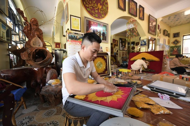 Meeting people who do not let the leaves fall... back to the original, creating a unique profession in Ninh Binh - Photo 5. Meeting people who do not let the leaves fall... back to the original, creating a unique profession in Ninh Binh - Photo 5.