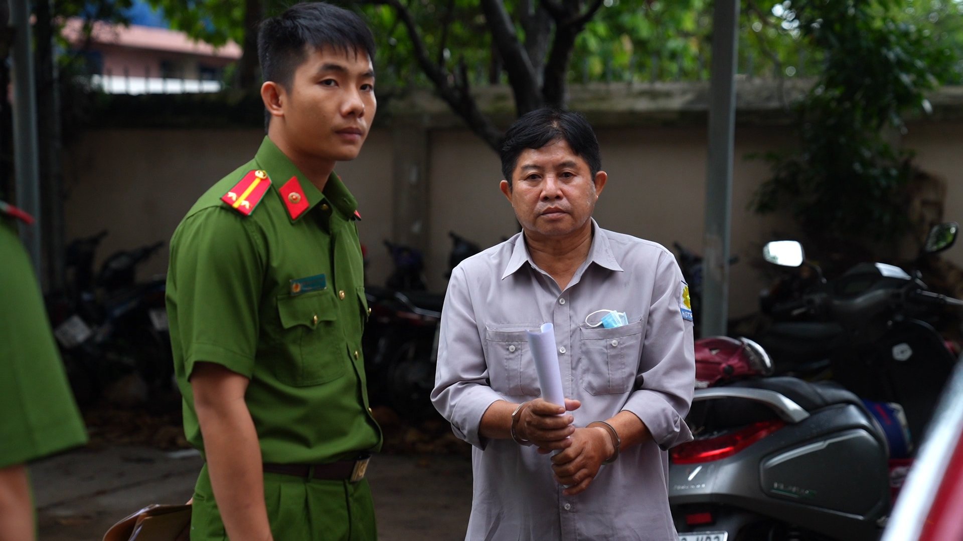 Góc camera khác vụ xe khách Hoa Mai tăng tốc 87km/h, gây tai nạn khiến 3 người thương vong - Ảnh 3.