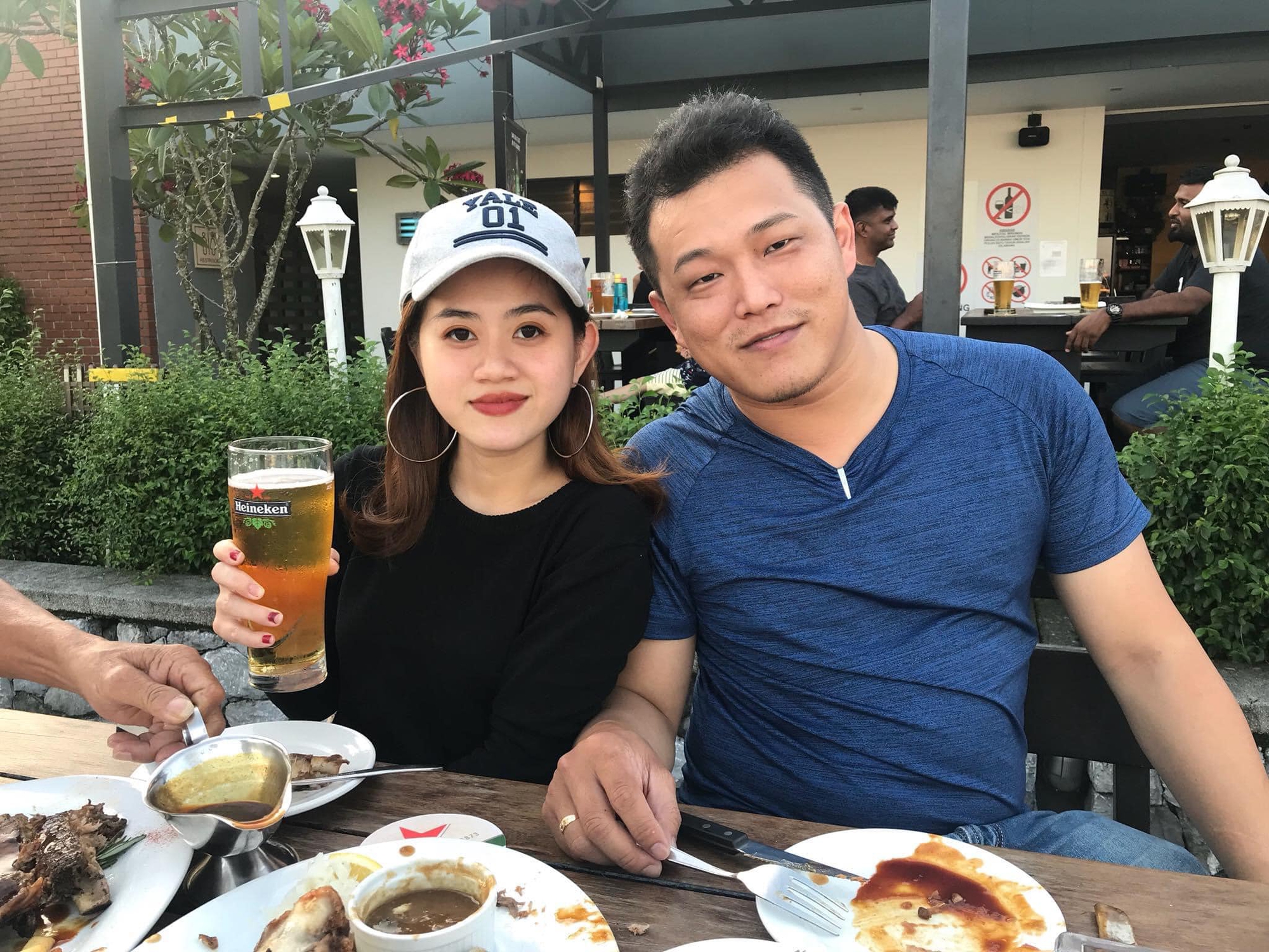 Làm dâu Malaysia, người phụ nữ trầm cảm vì bất đồng ngôn ngữ, nỗ lực mua nhà cho cha mẹ - Ảnh 1.