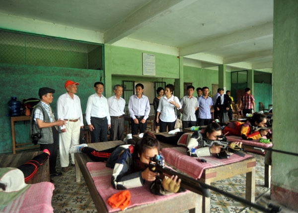 Nhớ về Trần Oanh- xạ thủ Việt Nam từng trên đỉnh thế giới trước Hoàng Xuân Vinh - ảnh 3