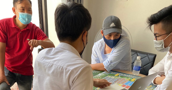 Môi giới ngày kiếm hàng 100 triệu trong cơn sốt đất cuối năm