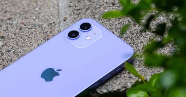 iPhone 11 và iPhone 12 giảm giá 7 triệu đồng, đời cũ tiếp tục bán rẻ từ 6,4 triệu