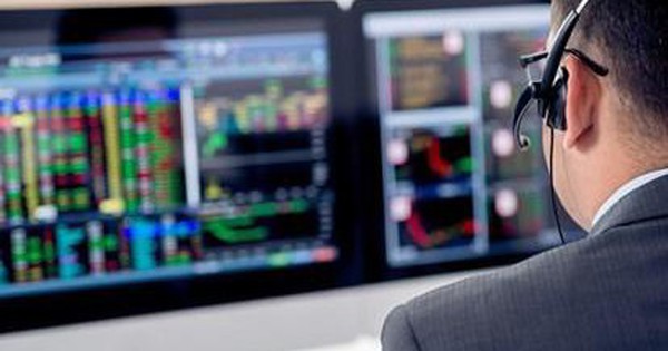 Chứng khoán giảm mạnh nhất 2 năm: Cổ phiếu đã đủ 'rẻ' để bắt đáy?