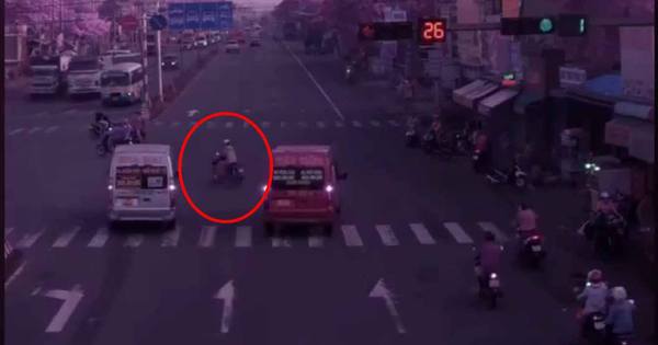 Góc camera khác vụ xe khách Hoa Mai tăng tốc 87km/h, gây tai nạn khiến 3 người thương vong