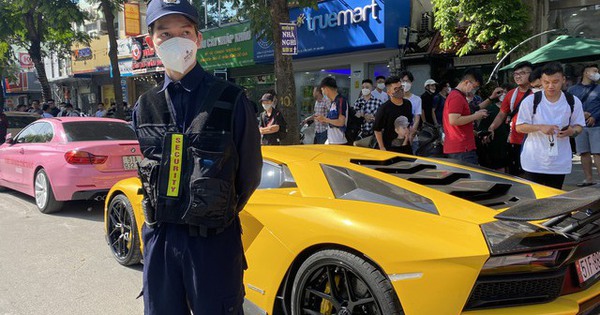 Nhóm bảo vệ dàn siêu xe gần 400 tỷ đồng tại Hà Nội: 'Xe này rất đắt, nếu xước xát không biết ăn nói ra sao'
