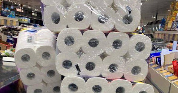Điểm danh những mặt hàng 'ăn khách' mùa dịch Covid-19