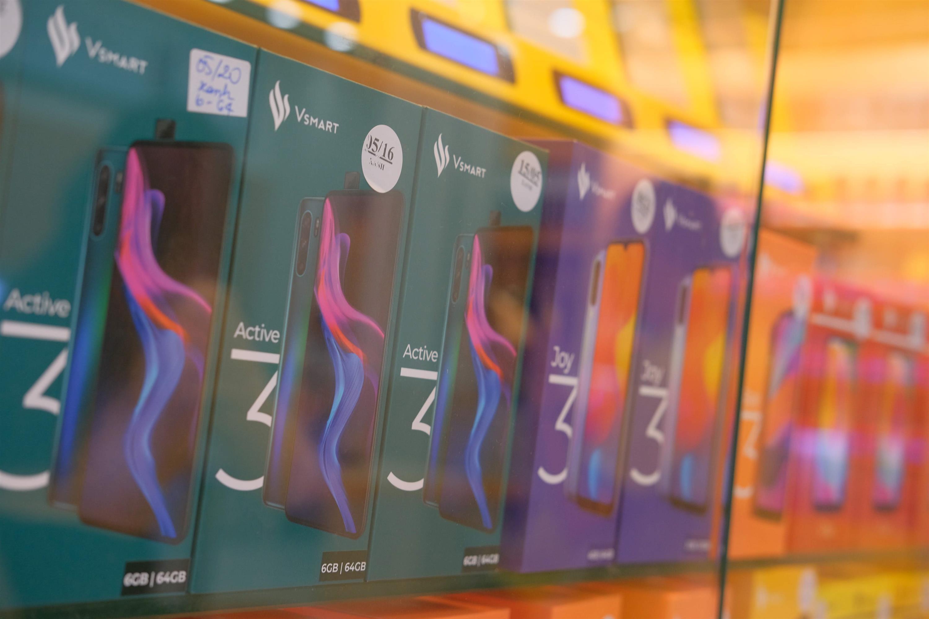 Cửa smartphone đóng lại, cửa IoT mở ra-1