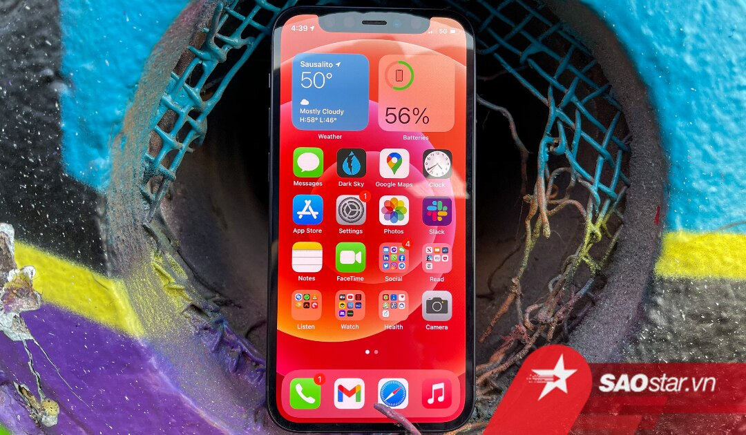 iPhone 13 sẽ có công nghệ màn hình mới khiến iPhone 12 chỉ là 'đồ bỏ'