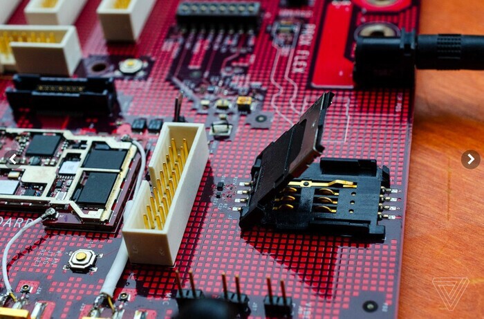 Chẳng ai ngờ những chiếc iPhone hào nhoáng lại có khởi đầu như thế này Ảnh 4