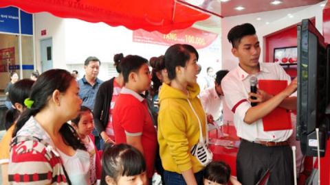 Tho o voi tiet kiem, nguoi tre Viet di vay de tieu