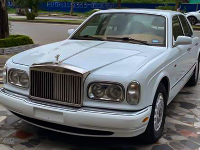 Hàng hiếm Roll Royce Silver Seraph đời 1999 rao bán hơn 7 tỷ đồng tại Việt Nam