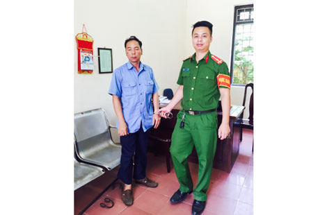 Cuộc trò chuyện rùng mình với kẻ biến thái khoác áo thanh tra giao thông - ảnh 3