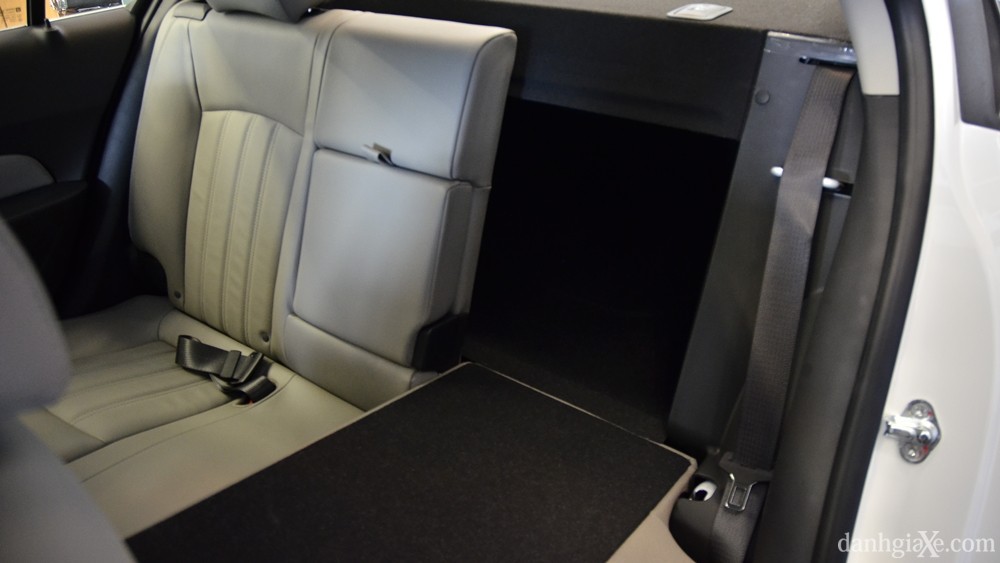 Đánh giá xe Chevrolet Cruze/Lacetti 2015 từ các chuyên gia - ảnh 25