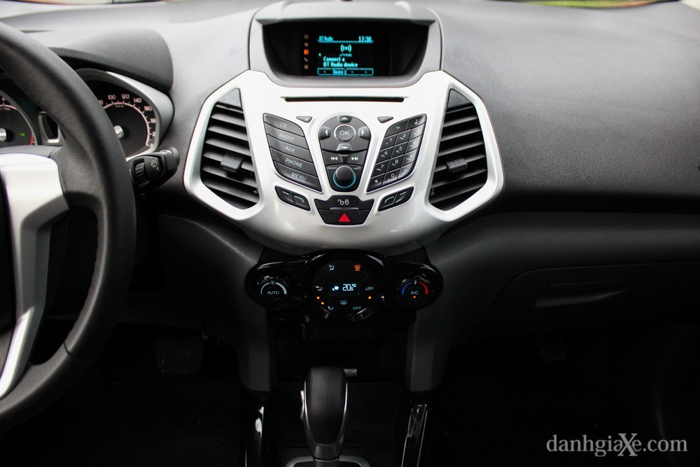 So sánh nhanh Ford EcoSport Titanium và Suzuki Vitara 2015 - ảnh 24