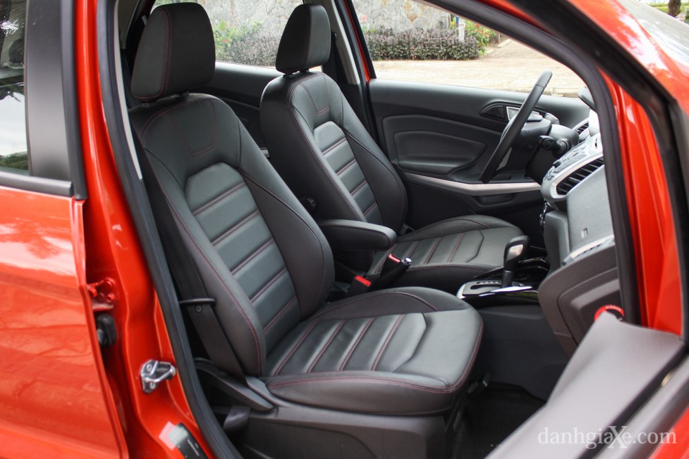 So sánh nhanh Ford EcoSport Titanium và Suzuki Vitara 2015 - ảnh 19