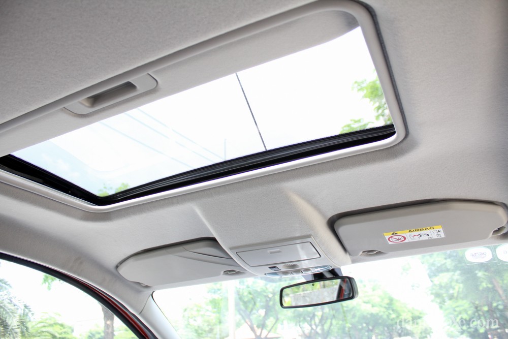 So sánh nhanh Ford EcoSport Titanium và Suzuki Vitara 2015 - ảnh 12