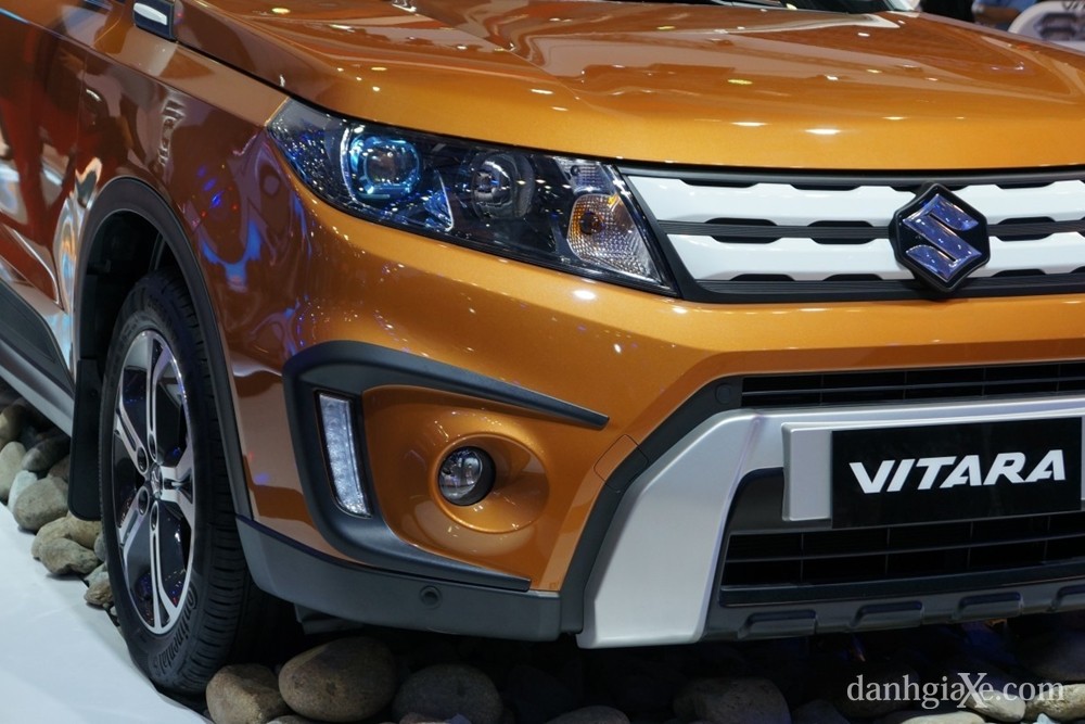 So sánh nhanh Ford EcoSport Titanium và Suzuki Vitara 2015 - ảnh 6