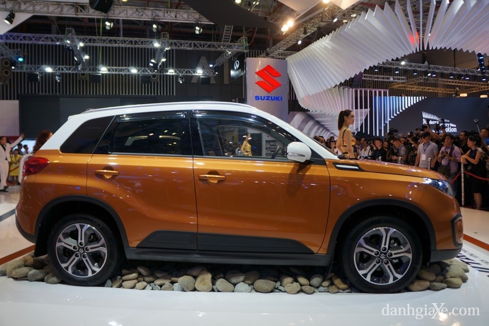 So sánh nhanh Ford EcoSport Titanium và Suzuki Vitara 2015 - ảnh 5