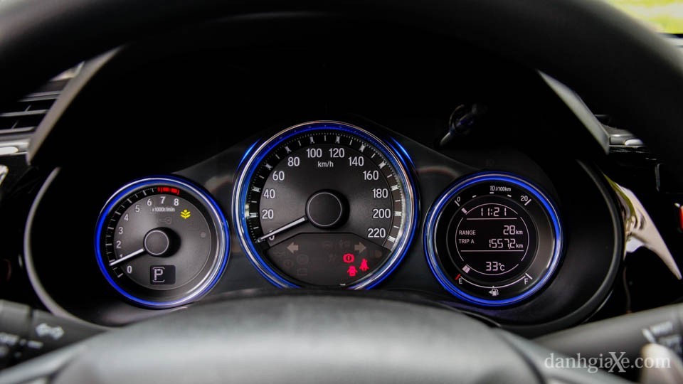 So sánh Mazda 2 sedan 2015 và Honda City 1.5 CVT 2016 - ảnh 13