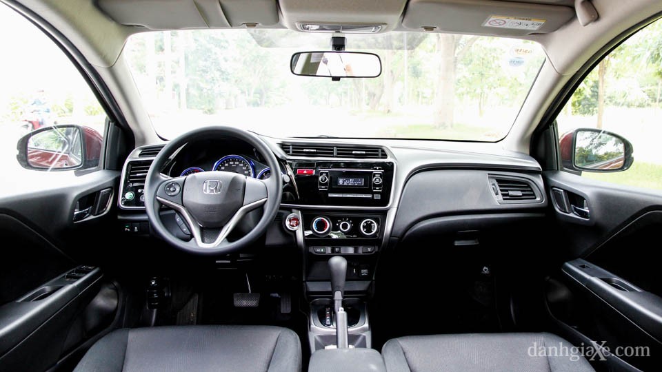 So sánh Mazda 2 sedan 2015 và Honda City 1.5 CVT 2016 - ảnh 11