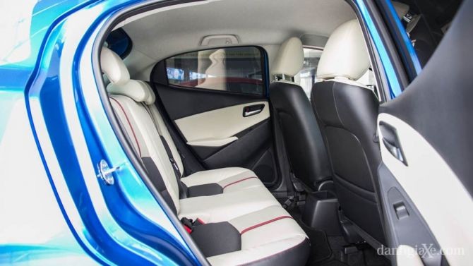 So sánh nhanh Toyota Yaris 2014 và Mazda 2 2015 - ảnh 16