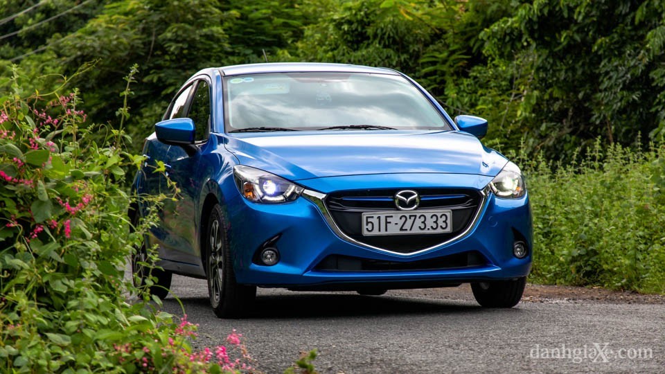 So sánh nhanh Toyota Yaris 2014 và Mazda 2 2015 - ảnh 4