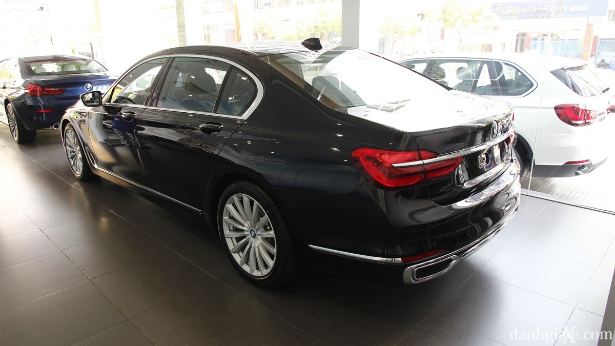 Soi chi tiết BMW 740Li hoàn toàn mới - ảnh 8