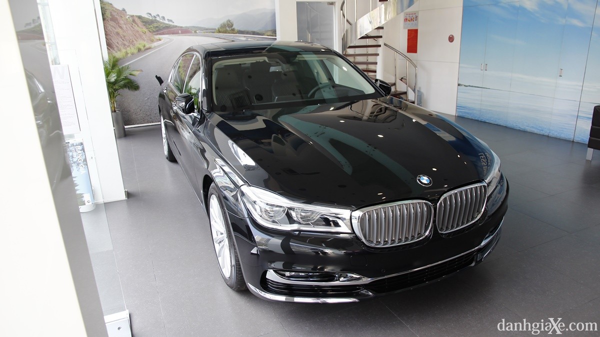 Soi chi tiết BMW 740Li hoàn toàn mới - ảnh 1
