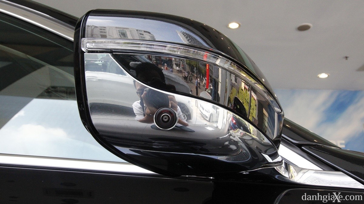 Soi chi tiết BMW 740Li hoàn toàn mới - ảnh 35