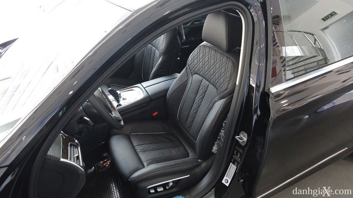 Soi chi tiết BMW 740Li hoàn toàn mới - ảnh 12
