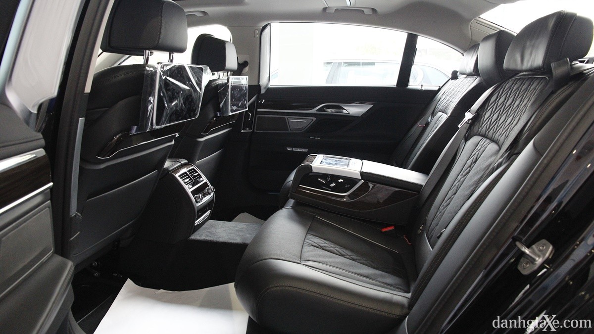 Soi chi tiết BMW 740Li hoàn toàn mới - ảnh 13