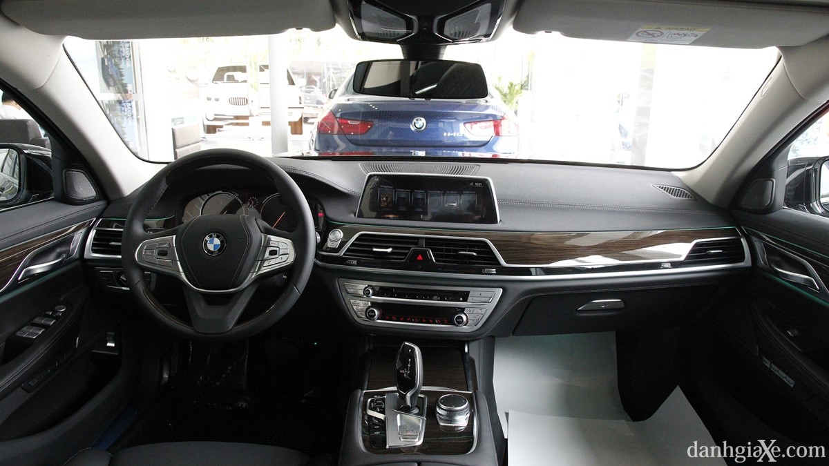 Soi chi tiết BMW 740Li hoàn toàn mới - ảnh 11