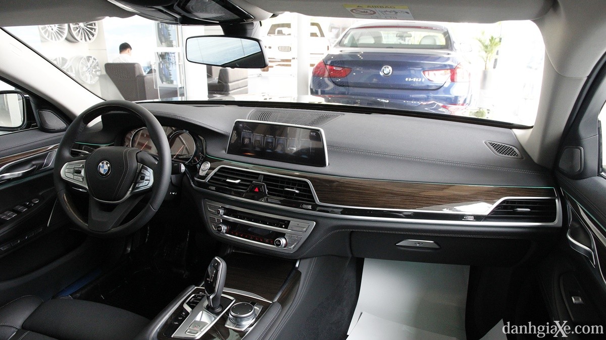 Soi chi tiết BMW 740Li hoàn toàn mới - ảnh 15