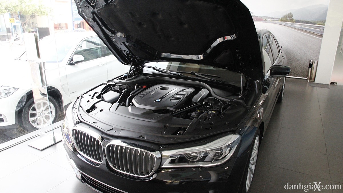 Soi chi tiết BMW 740Li hoàn toàn mới - ảnh 31