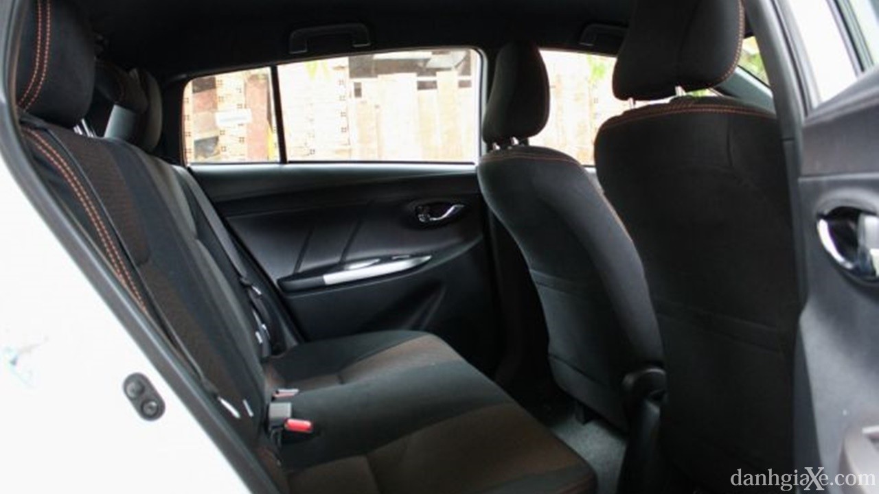 So sánh nhanh Toyota Yaris 2014 và Mazda 2 2015 - ảnh 15