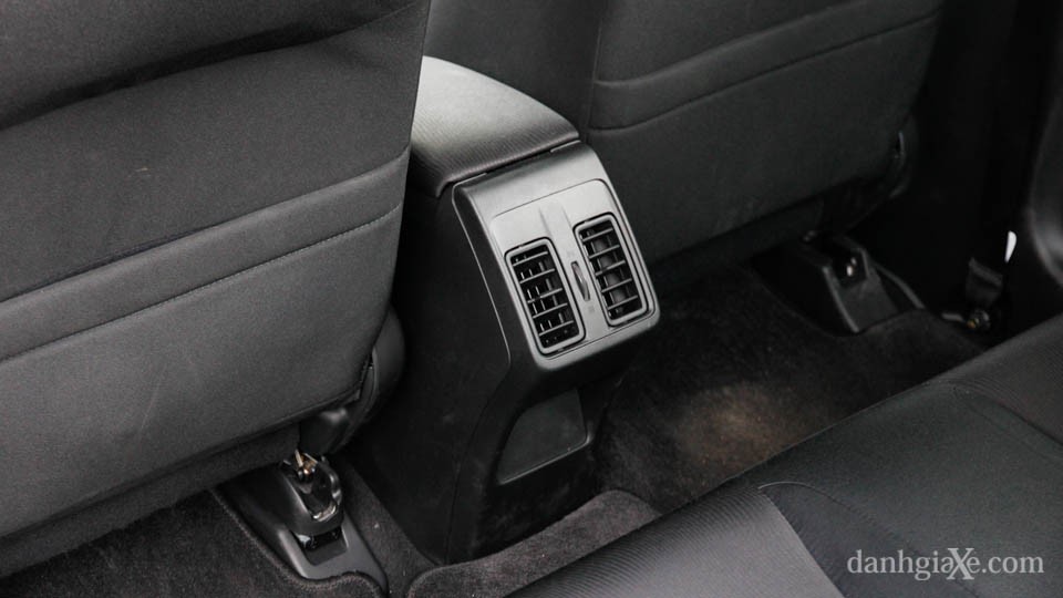 Với 600 - 700 triệu nên chọn xe sedan hạng B nào? - ảnh 7